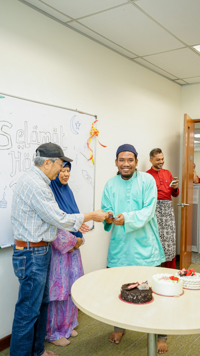 Gallery: Custommedia Raya Potluck & Staff Birthday Celebration (Q2 2024)